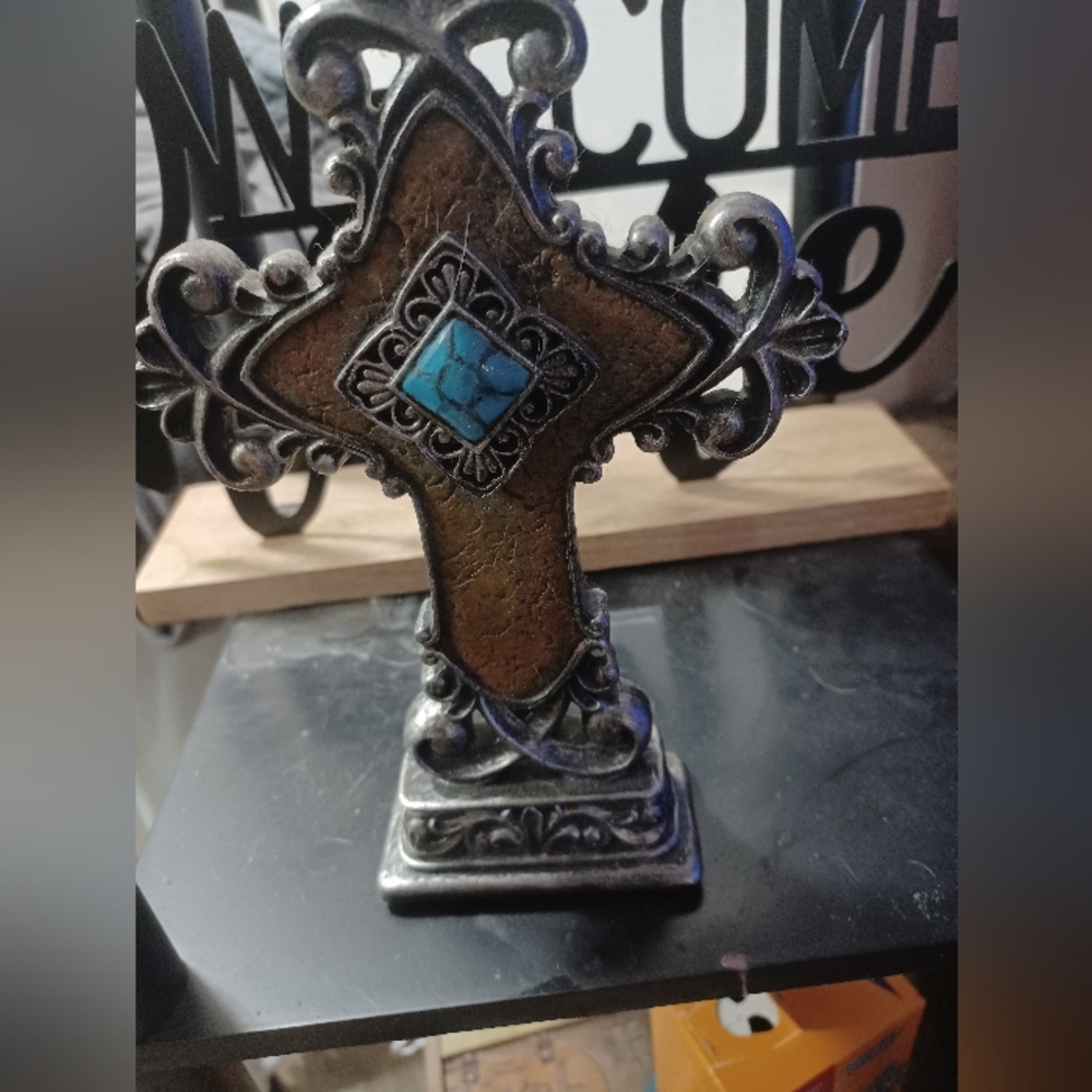 Cross